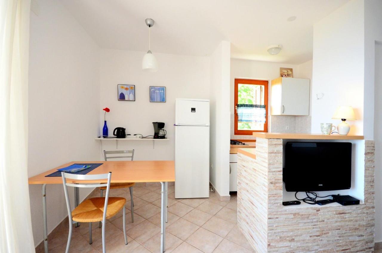 Apartment Andreas Ravni Exterior photo